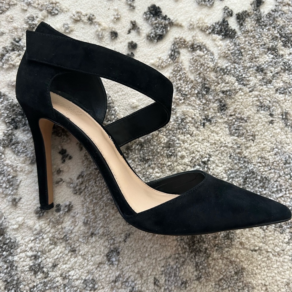 Vince Camuto Black suede cross strap pointed heels. - Picture 2 of 4